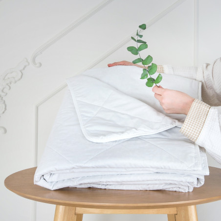 Blanket with Linen