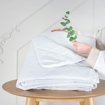 Blanket with Linen