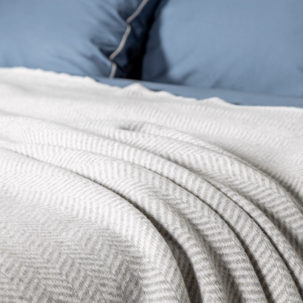 Merino wool plaid bedspread - Grey | Grey Merino wool plaid bedspread - Grey | Grey