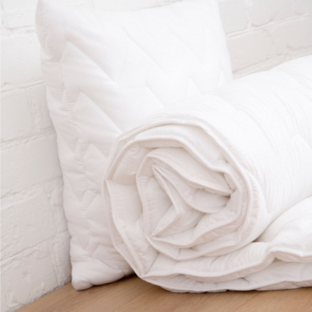 Seersucker pillow | White