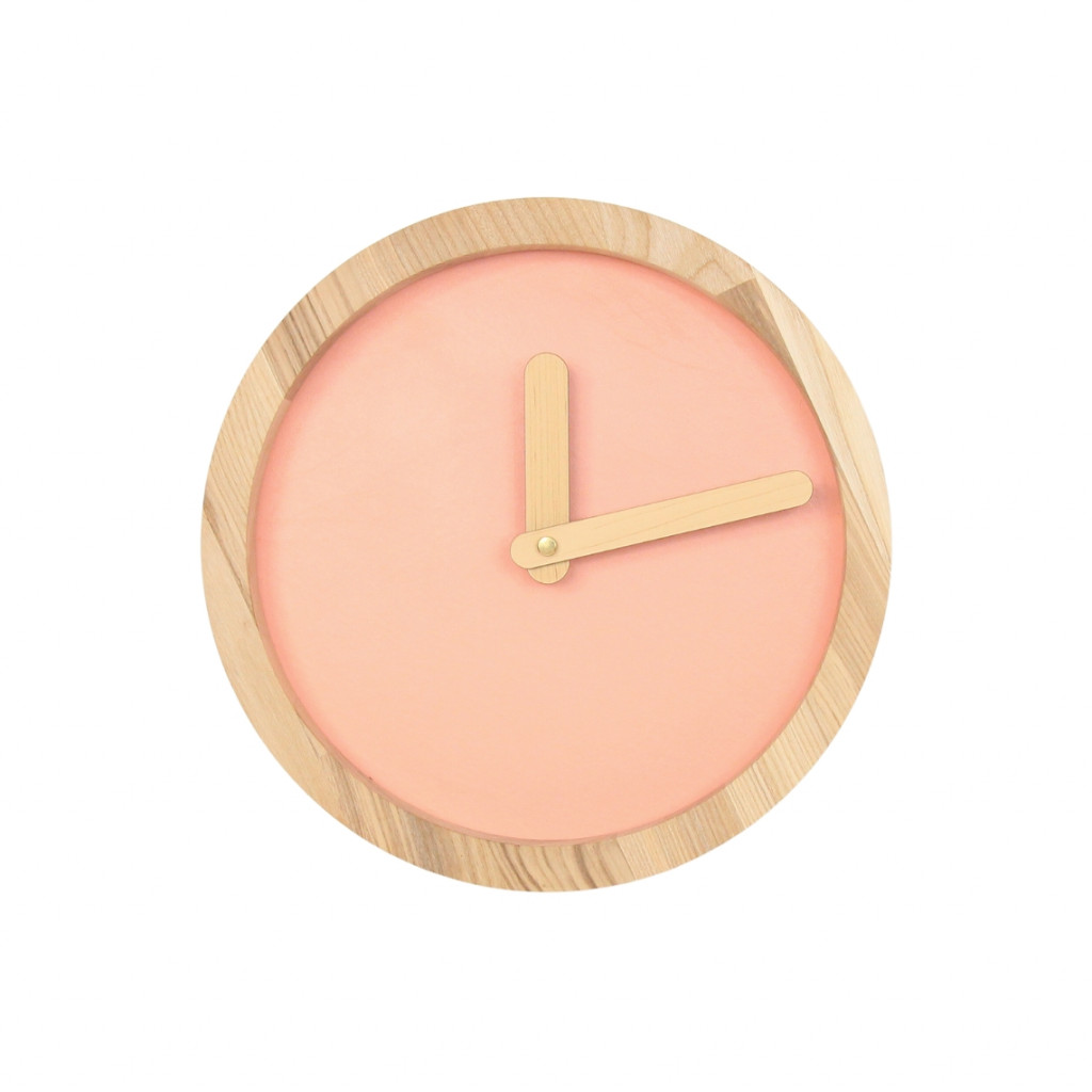 Light Wooden Round Clock (Pink Faux Leather) Light Wooden Round Clock (Pink Faux Leather)