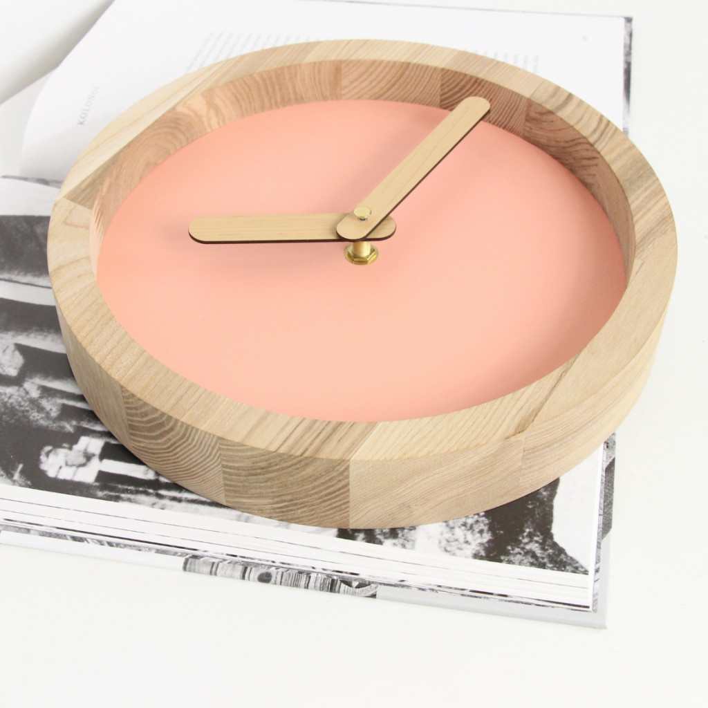 Light Wooden Round Clock (Pink Faux Leather) Light Wooden Round Clock (Pink Faux Leather)