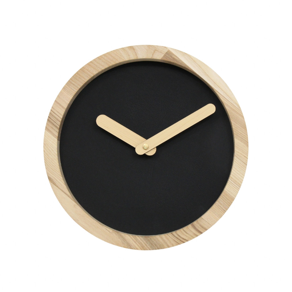 Light Wooden Round Clock (Artificial Leather) Light Wooden Round Clock (Artificial Leather)
