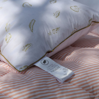 Down and feather three-compartment pillow