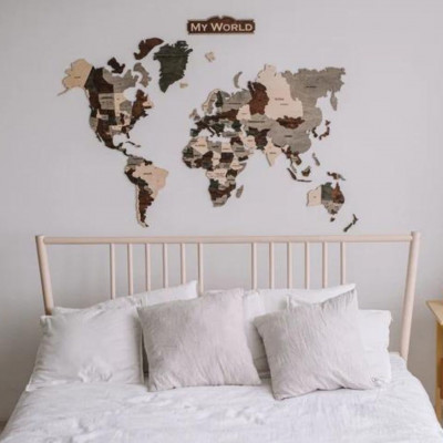 Wooden wall map of the world | Multicolor