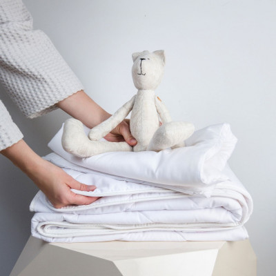 Baby blanket with bamboo