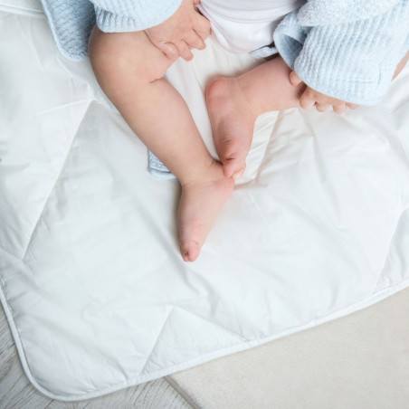 Children's bedding set with sheep wool