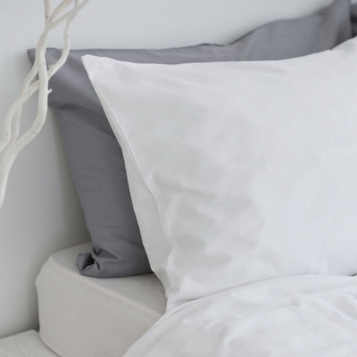 Satin bedding set | White