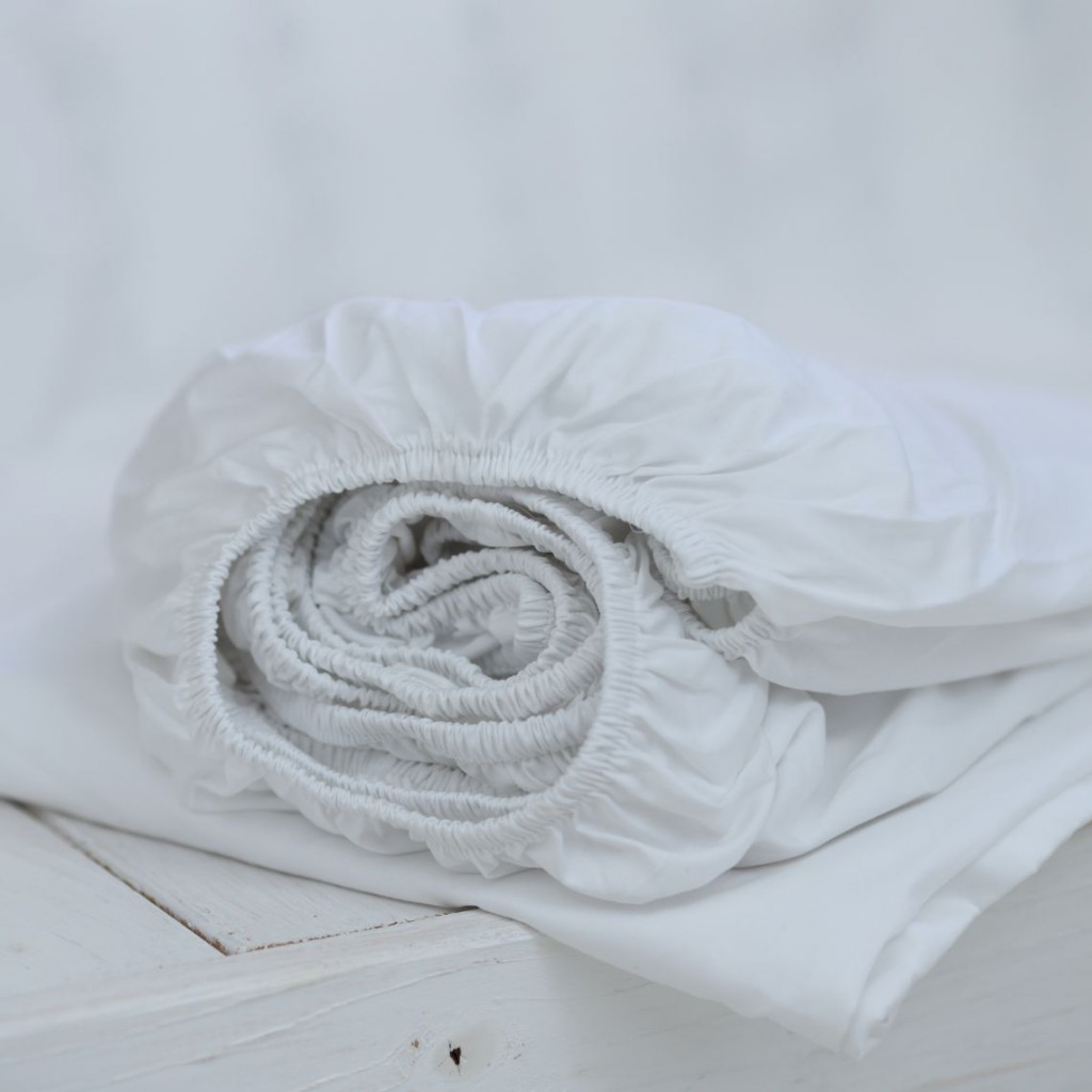 Satino paklodė su guma | Balta | namu-tekstile | NMF Home