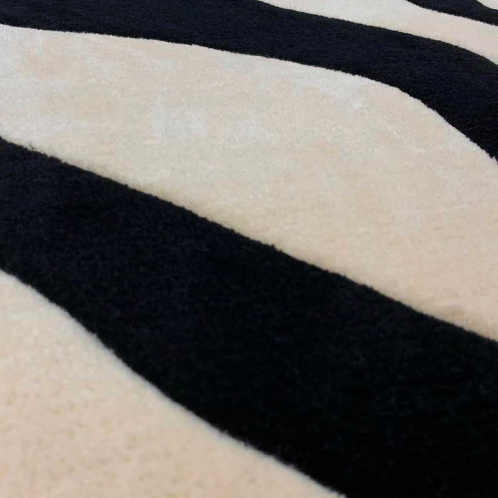 Estetiškas kilimas Beige Waves | Juodas | kilimai | NMF Home