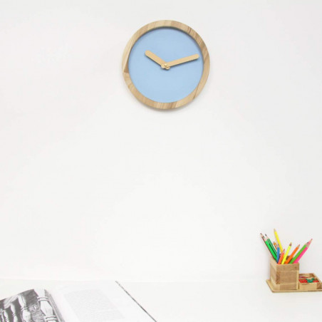 Light Wooden Round Clock (Baby Blue Faux Leather)