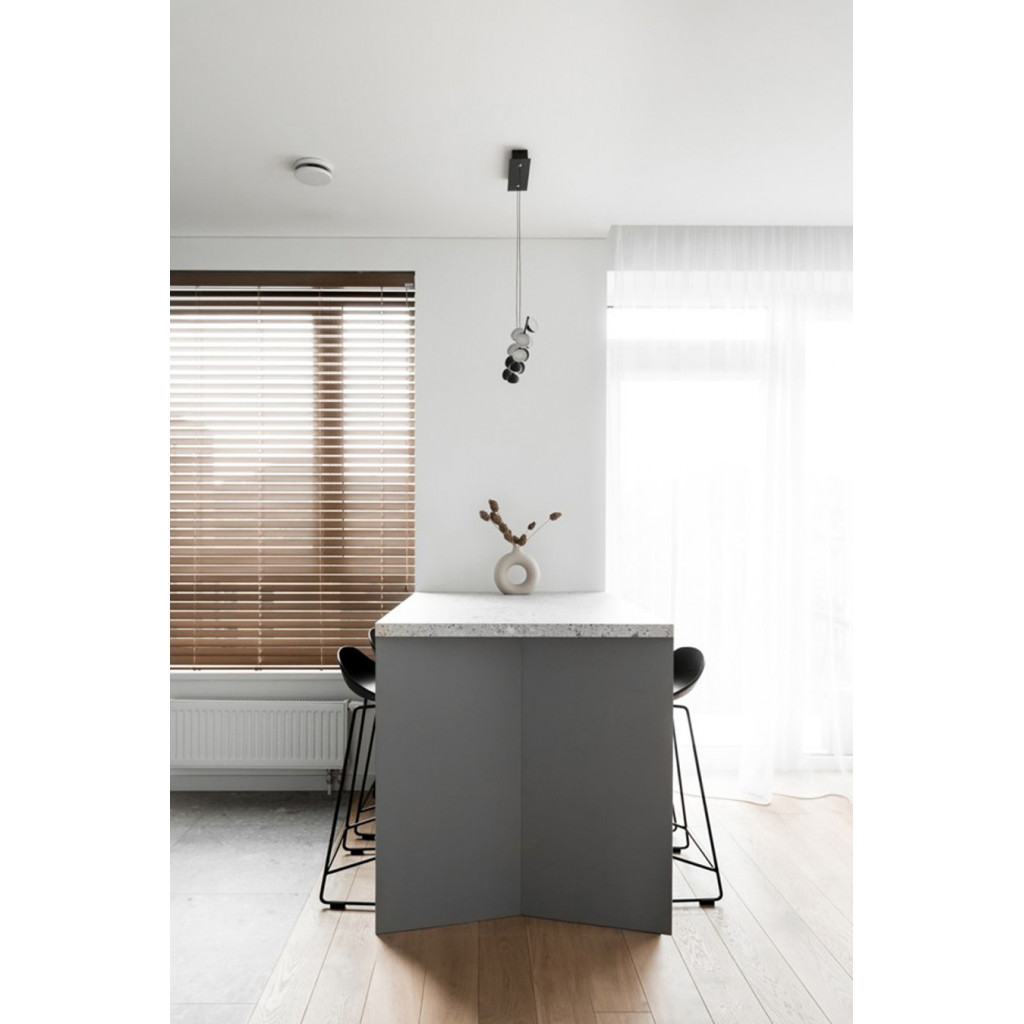 MOLLY STOOL BLACK MOLLY STOOL BLACK