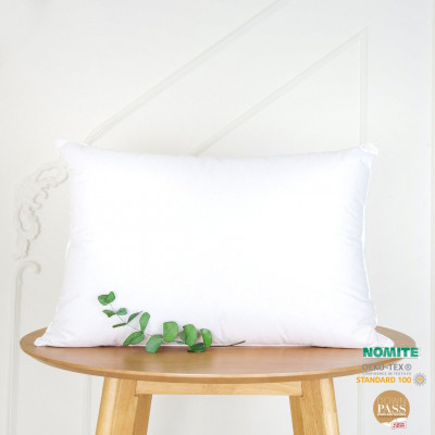 Down and feather pillow | White