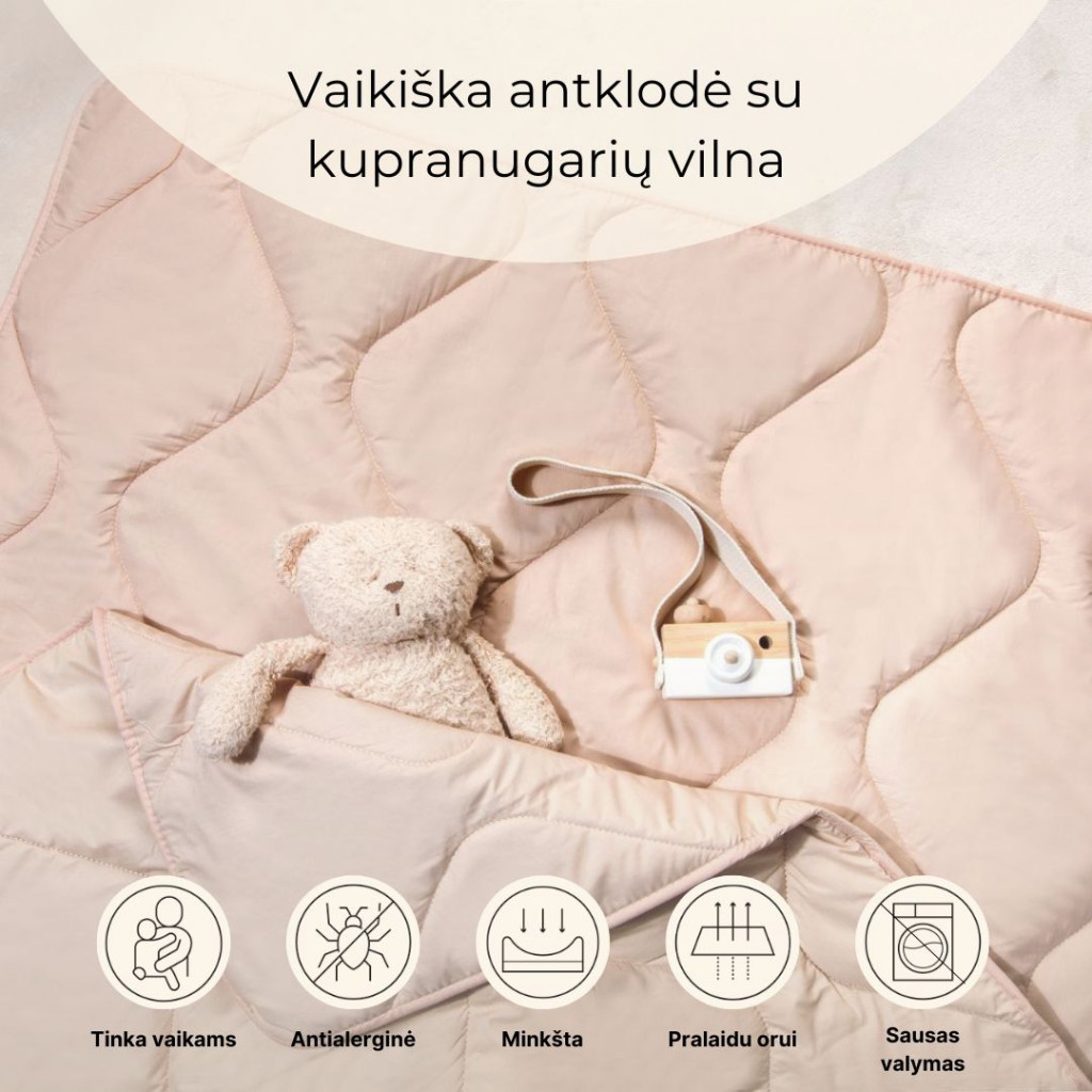 Baby blanket with camel wool