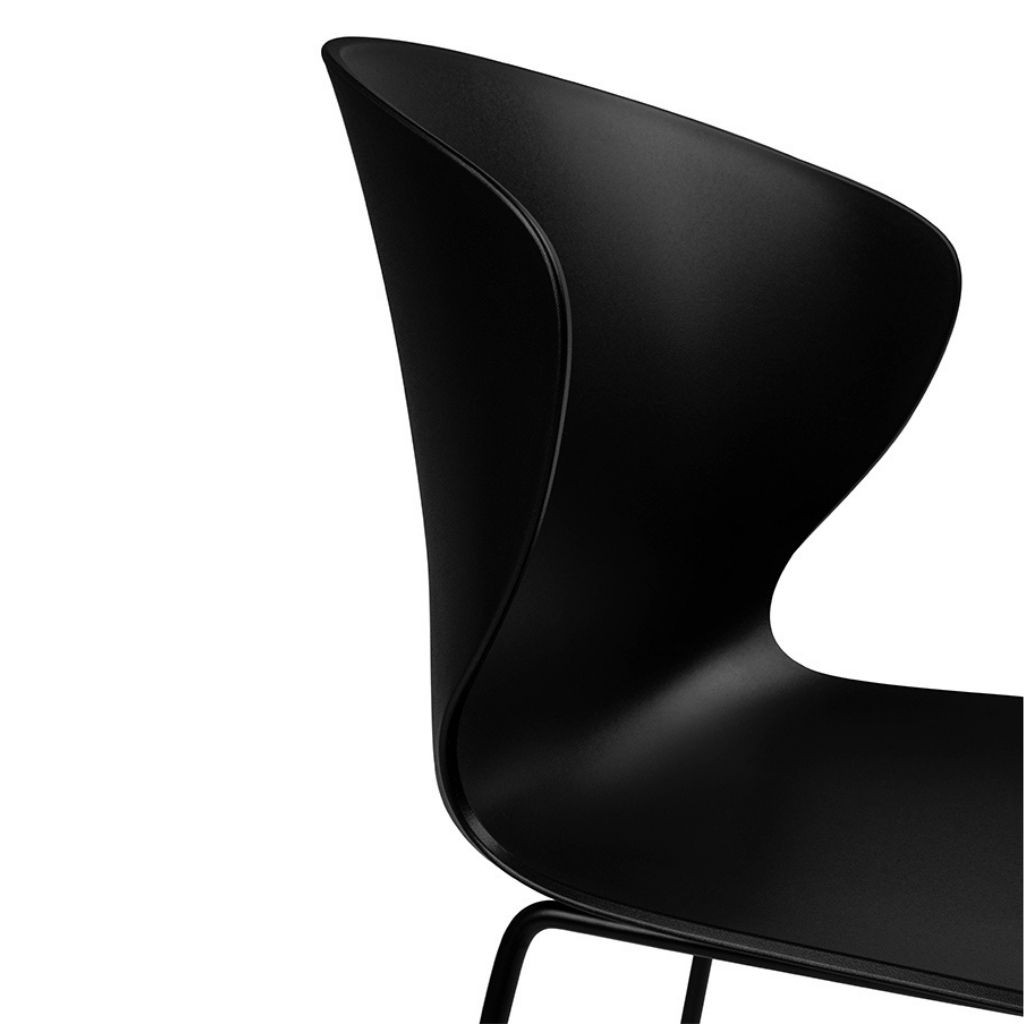 Pusbario kėdė ALI juoda | baro-kedes | NMF Home