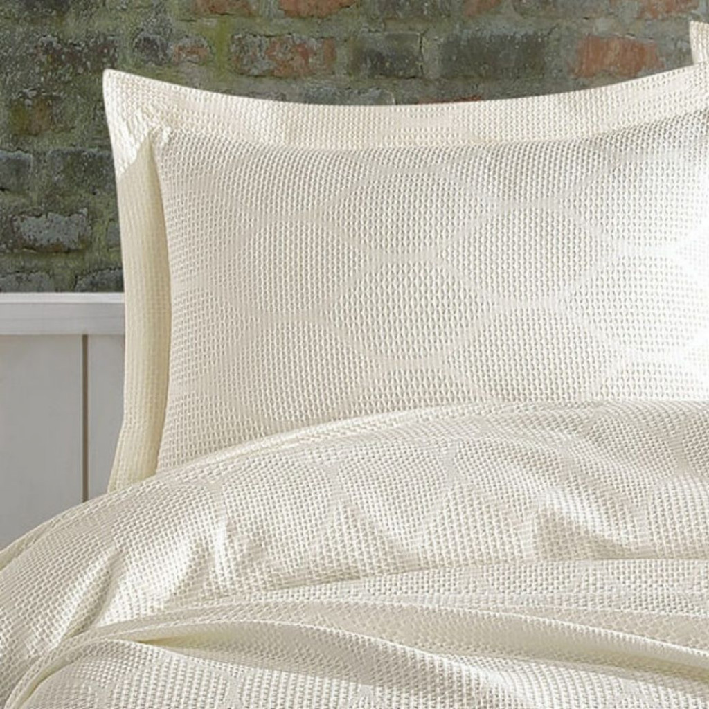 Bedspread with pillowcases VIRA Cream | Cream
